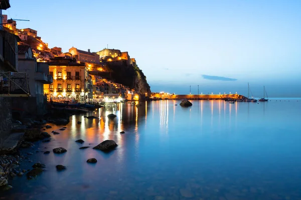 Lange Blootstelling Van Scilla Een Vissersdorp Italië Genomen Van Kust — Stockfoto