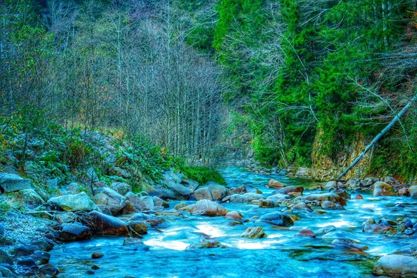 Río Que Fluye Montaña — Foto de Stock