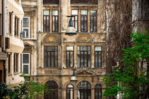 İstanbul, Taksim 'de eski bir ev