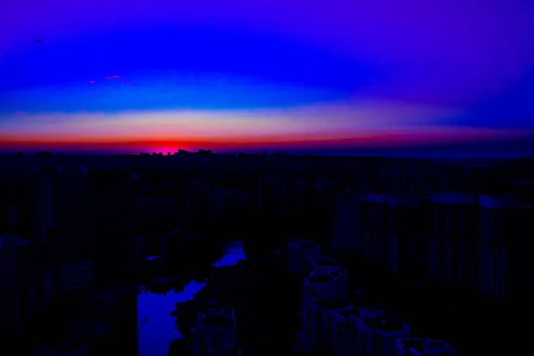 日落时城市景观 — 图库照片
