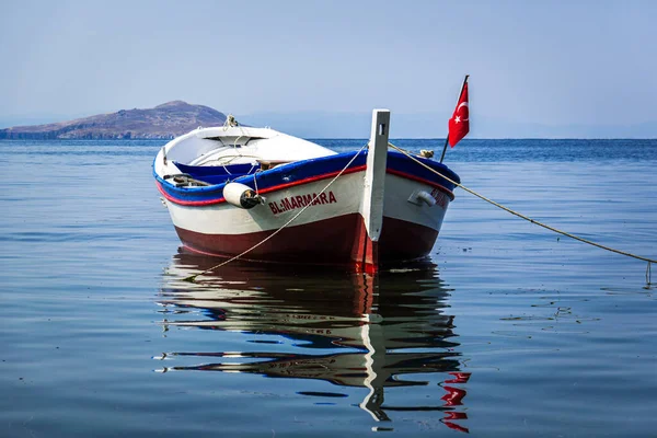 Kayak Attaccato Mare — Foto Stock