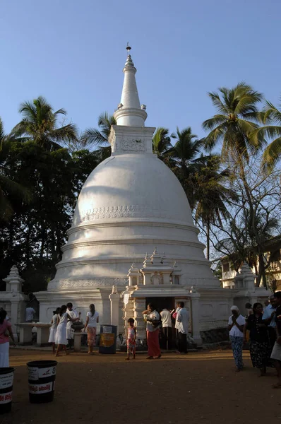 Templo Dagoba Stupa Sri Lanka — Fotografia de Stock