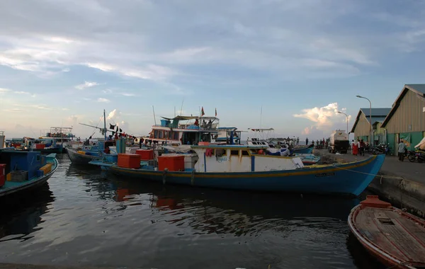 Лодки Столице Мальдив — стоковое фото
