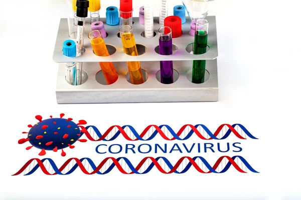 Microbiologo Con Tubo Campione Biologico Contaminato Coronavirus Con Etichetta Covid — Foto Stock