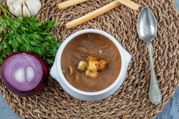 Beroemd Frans Gerecht Franse Uiensoep Gekarameliseerde Uien Gekookt Bouillon Met — Stockfoto