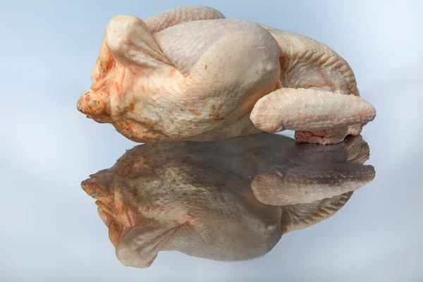 Целую Сырую Курицу Сырая Свежая Курица Изолированы Черном Фоне Здоровое — стоковое фото