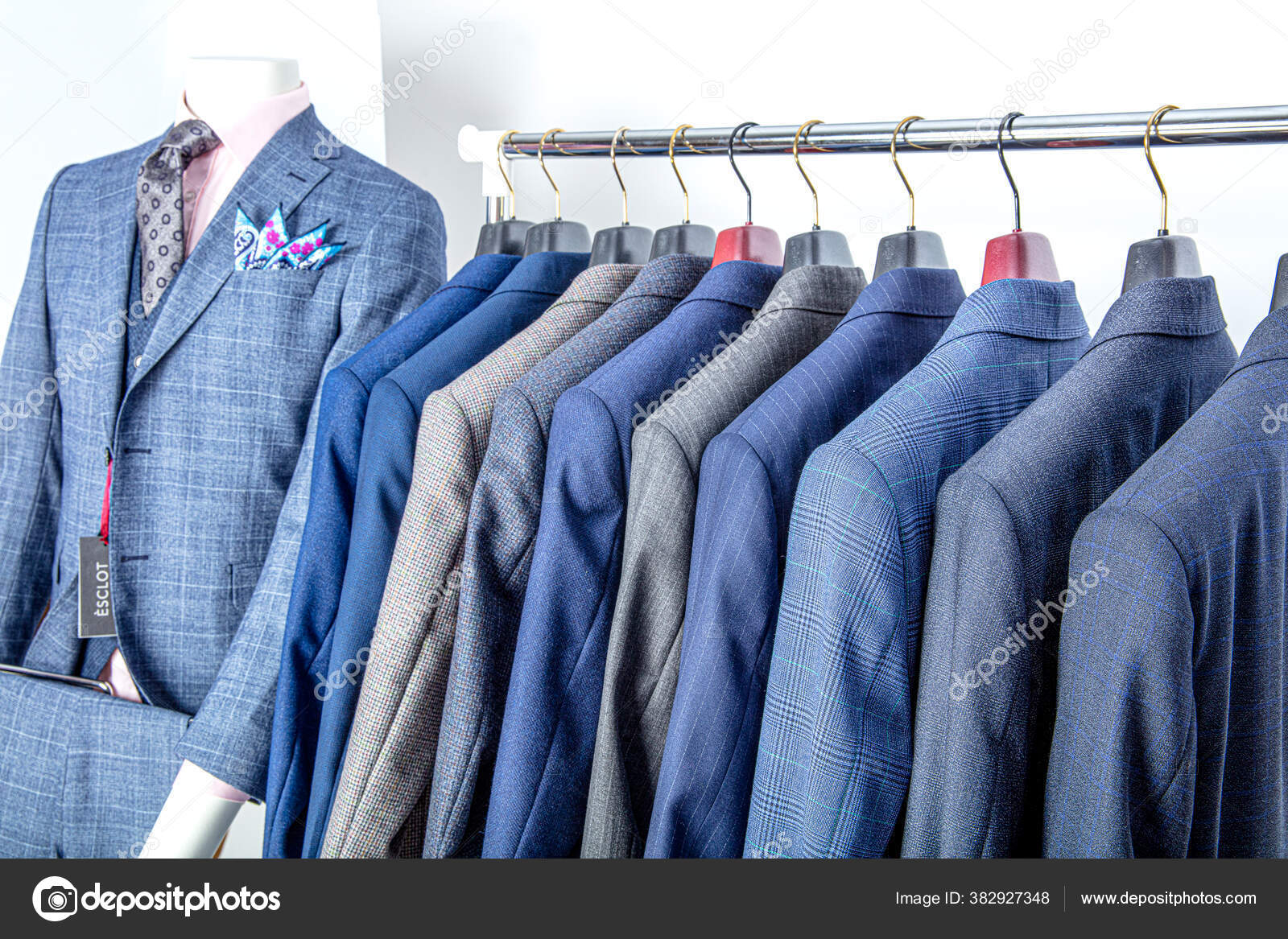 Men's Jackets Hangers Men's Store Stock Photo by ©mc.atolye 382927348