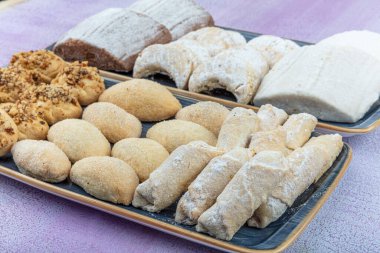 Kurban Bayramı Kurabiyeleri, Müslüman Küçük Bayram Atıştırmaları. Bisküviler ve kurabiyeler, ön tarafa odaklanın.