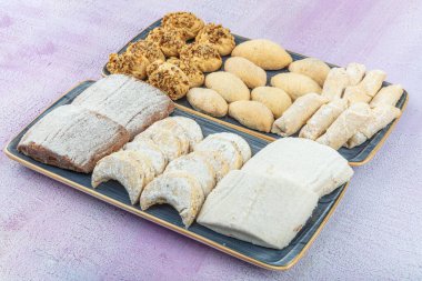 Kurban Bayramı Kurabiyeleri, Müslüman Küçük Bayram Atıştırmaları. Bisküviler ve kurabiyeler, ön tarafa odaklanın.