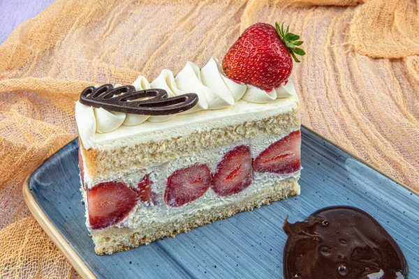 Gâteau Chocolat Blanc Fraise Pâtisserie Sucrée Délicieux Gâteau Maison Appétissant — Photo