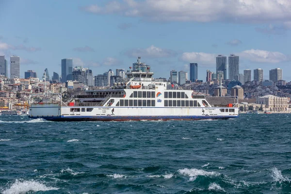 Istambul Turquia Março 2019 Autocarros Marítimos Istambul Ferries Estreito Istambul — Fotografia de Stock