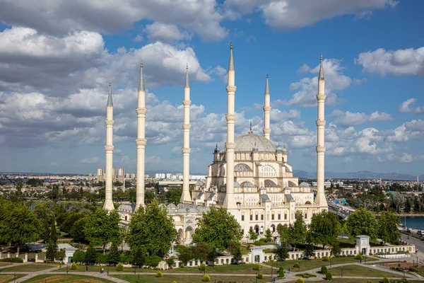 Adana Sabanci Mesquita Adana Central Park Adana Turquia — Fotografia de Stock