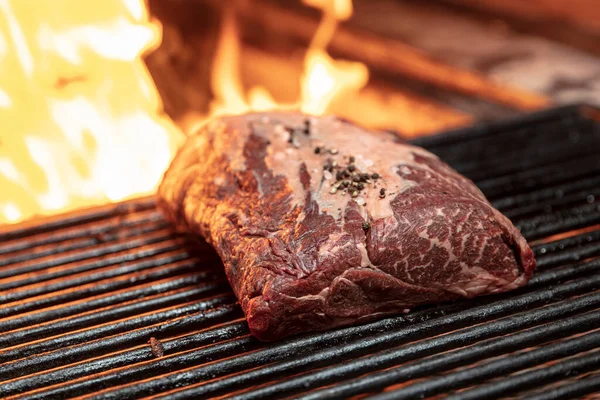 Carbón Parrilla Carne Res —  Fotos de Stock