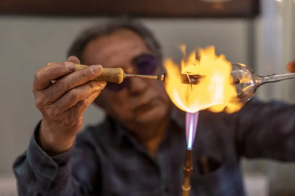 Close Macro Glass Blower Working Flame Handmade Wine Glass Precious — Stock Photo, Image