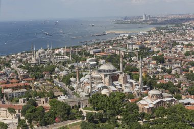 İstanbul hava fotoğrafı. Helikopterden görüntü: Ayasofya, Mavi Cami.