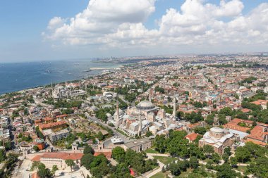 İstanbul hava fotoğrafı. Helikopterden görüntü: Ayasofya, Mavi Cami.