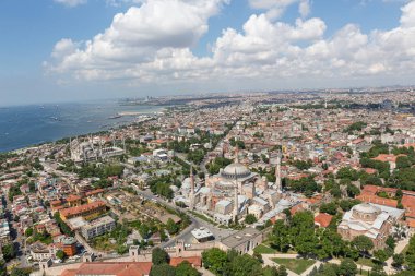 İstanbul hava fotoğrafı. Helikopterden görüntü: Ayasofya, Mavi Cami.