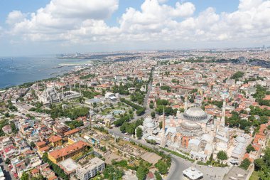 İstanbul hava fotoğrafı. Helikopterden görüntü: Ayasofya, Mavi Cami.