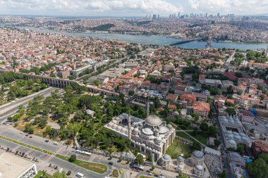 Helikopterden İstanbul Manzarası. Seyzadebasi Camii, İstanbul, Türkiye