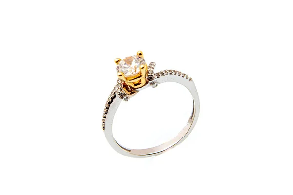 Piękny Biały Żółty Złoty Pierścień Diamentami Izolowane Białym Tle — Zdjęcie stockowe