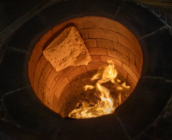 Traditioneller Türkischer Steinbackofen Dieser Steinofen Für Türkisches Pide Oder Fladenbrot — Stockfoto