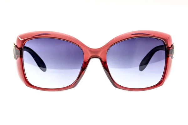 Beyaz Arka Planda Izole Edilmiş Moda Güneş Gözlükleri Şık Kadın — Stok fotoğraf