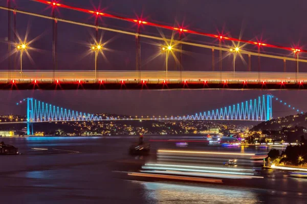 Vue Nocturne Ville Pont Dans Soirée — Photo