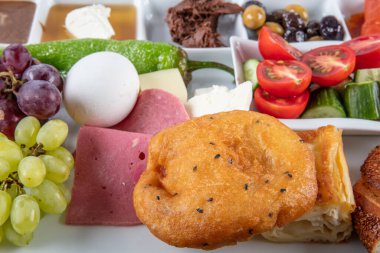 Türk mutfağı kahvaltı tabağı, aşçılık konsepti