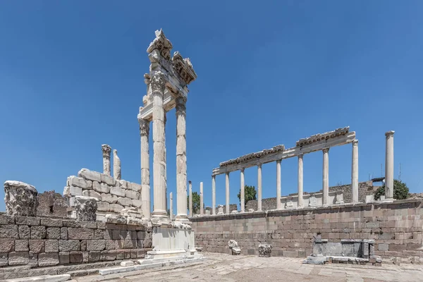 Bergama Akropol Świątynia Trajana Starożytnym Mieście Pergamon Bergama Izmir Turcja — Zdjęcie stockowe