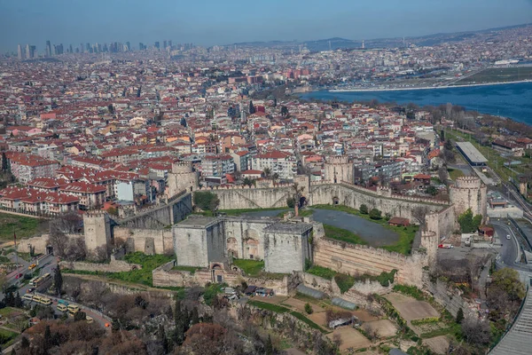 Фотозйомка Гелікоптера Стіна Фортеці Едікуле Стамбулі Туреччина — стокове фото