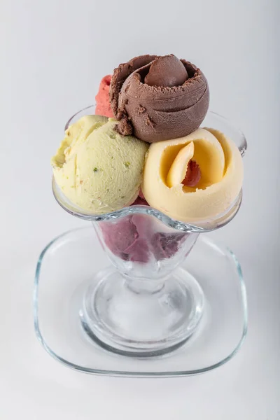 Helado Frutas Bolas Helado Coloridas Tazón Con Diferentes Sabores Mango —  Fotos de Stock