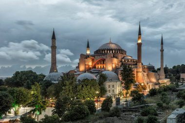  Ayasofya resmi olarak İstanbul, Türkiye 'deki Ayasofya Büyük Camii oldu..