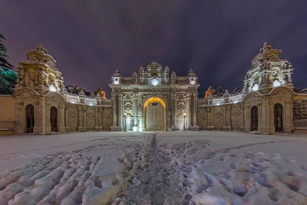 Snowy Winter Months Dolmabahce Palace Istanbul Turkey — стокове фото