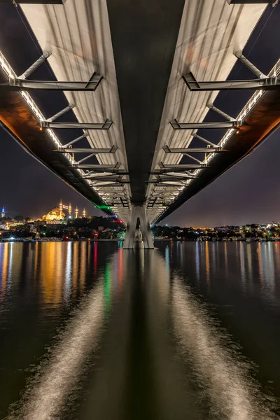 Verlichte Yavuz Sultan Selim Bridge Istanbul Turkije — Stockfoto