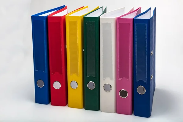Kolorowe Foldery Izolowane Biało Renkli Evrak Dosyas Foldery — Zdjęcie stockowe