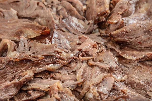 Sığır etine yakın.