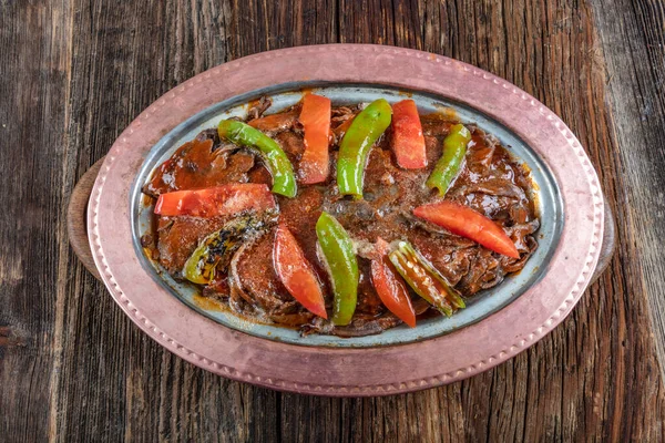 Iskender Traduzido Como Alexander Grande Kebab Conhecido Prato Turco Gourmet — Fotografia de Stock