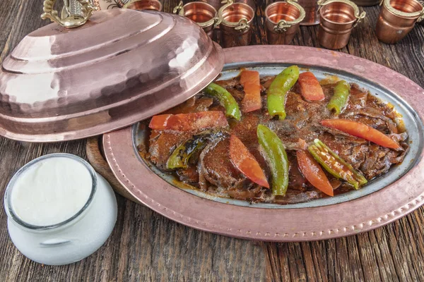 Iskender Traducido Como Alexander Grande Kebab Plato Turco Gourmet Ultra —  Fotos de Stock