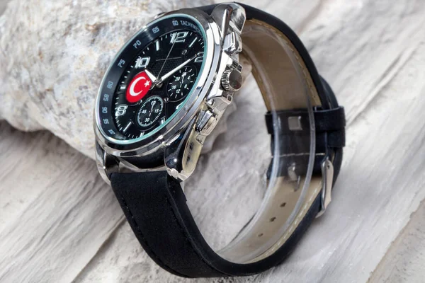 Luxus Modeuhr Lässig Modische Armbanduhr Für Männer Mit Geschenkbox — Stockfoto