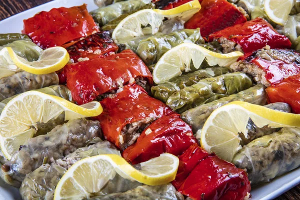 Gegrillter Fisch Mit Zitrone Und Pfeffer — Stockfoto