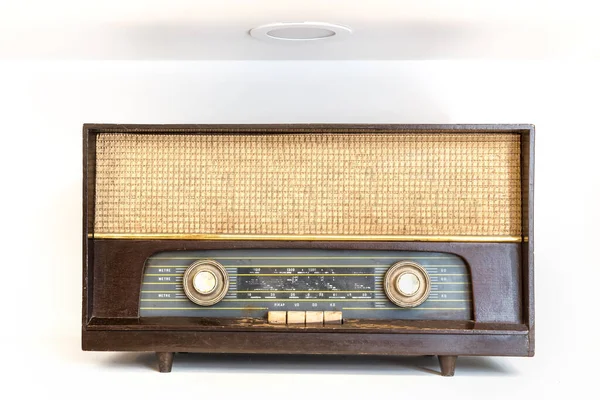 Vintage stereo radio ontvanger Φωτογραφίες Αρχείου, Royalty Free Vintage  stereo radio ontvanger Εικόνες - Σελίδα 9 | Depositphotos