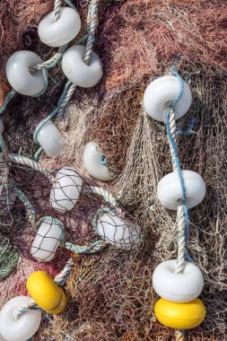 Yuvada balık ağları