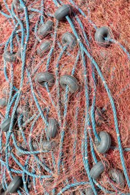 Sahilde balık ağı.