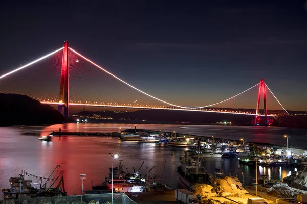 Illuminated Yavuz Sultan Selim Bridge Istanbul Turkey —  Fotos de Stock