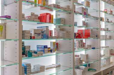 different types of drugs in a store