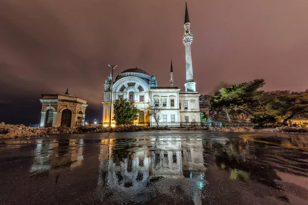 Dolmabahce Moskén Istanbul Turkiet — Stockfoto