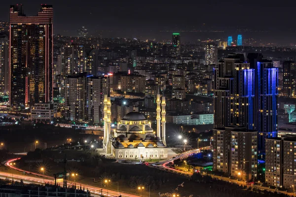 Atasehir Architect Sinan Mosque Istanbul Turkey — стоковое фото