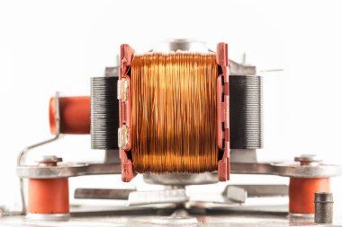 Araba tekerleğinin yakın görüntüsü, combi fan motoru