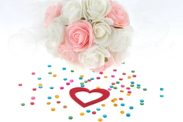 Valentine Day Background Hearts Roses Beads Heart White — Stockfoto