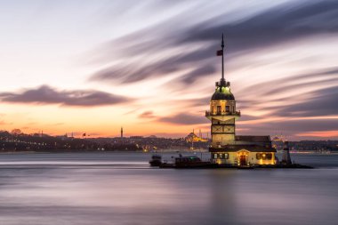 İstanbul, 23 Temmuz 2019. Bakire Kulesi 'nin gece manzarası.